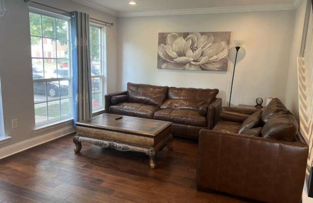 77 Balboa Ln Gallery 1