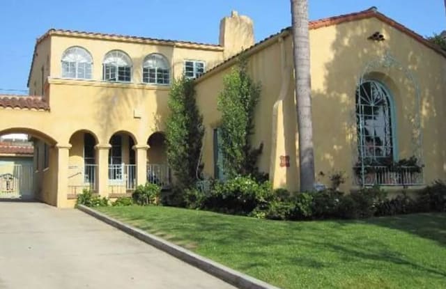 438 South Peck Drive - 438 S Peck Dr, Beverly Hills, CA 90212