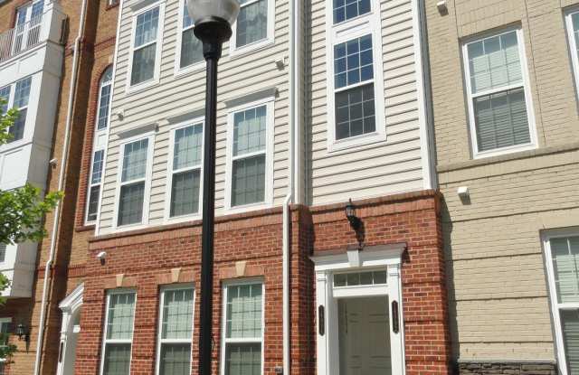 14892 POTOMAC BRANCH DRIVE - 14892 Potomac Branch Drive, Neabsco, VA 22191