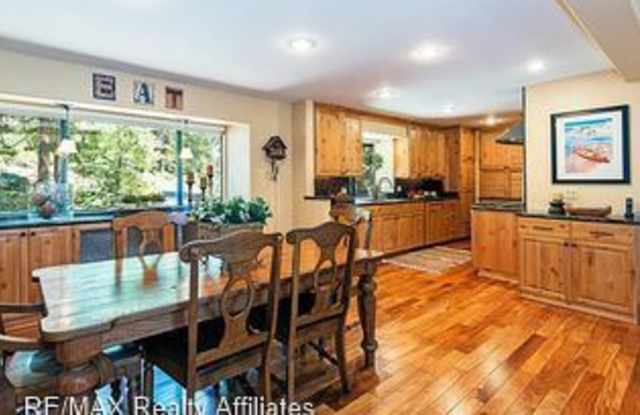 565 SILVERTIP DR. Gallery 3