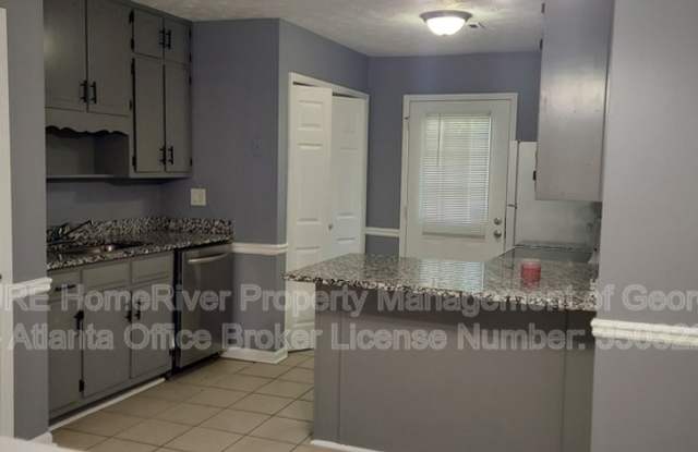 472 Charter Ct Gallery 3