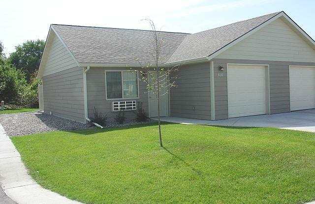 621 Samuel Court photos photos