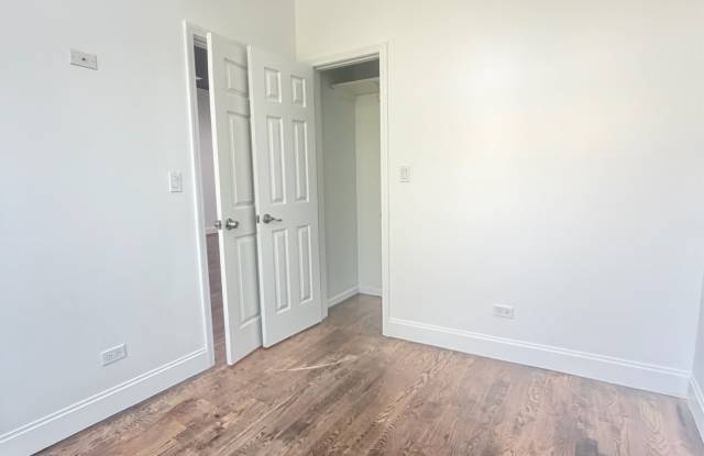 6422 South Green Street - 2 Gallery 3