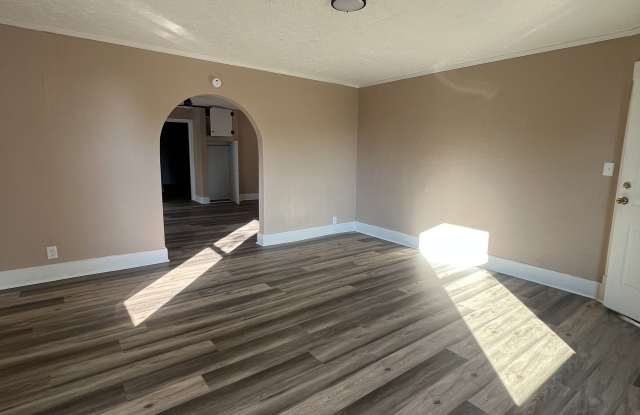 205 South Walters Street - 205 South Walters Street, Robinson, IL 62454 205 South Walters Street - 205 South Walters Street, Robinson, IL 62454