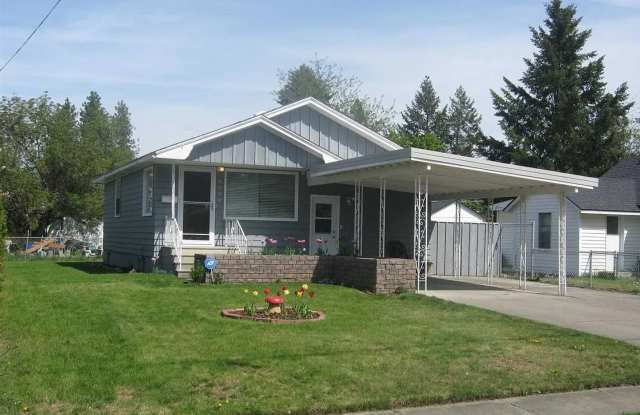 Available now 2 bed 1 bath Audobon area close to VA Hospital - 4324 West Everett Avenue, Spokane, WA 99205 Available now 2 bed 1 bath Audobon area close to VA Hospital - 4324 West Everett Avenue, Spokane, WA 99205