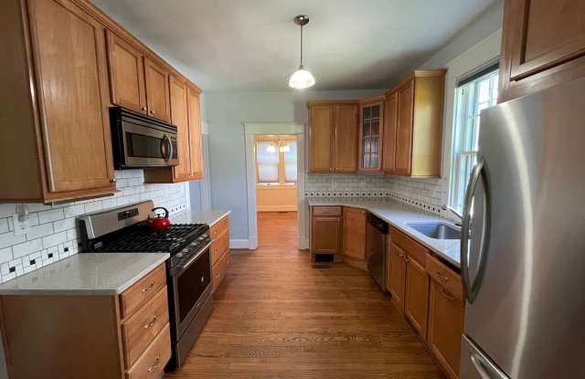 Charming House on Fontaine Ave photos photos