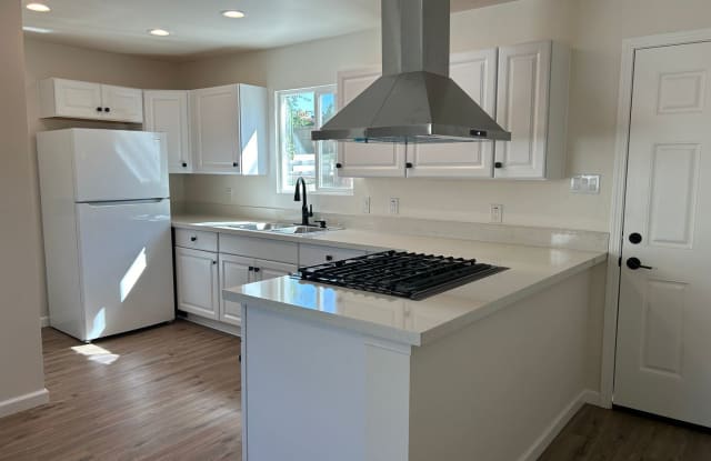 1316 College Ave. #2 - 1316 College Avenue, Redlands, CA 92374