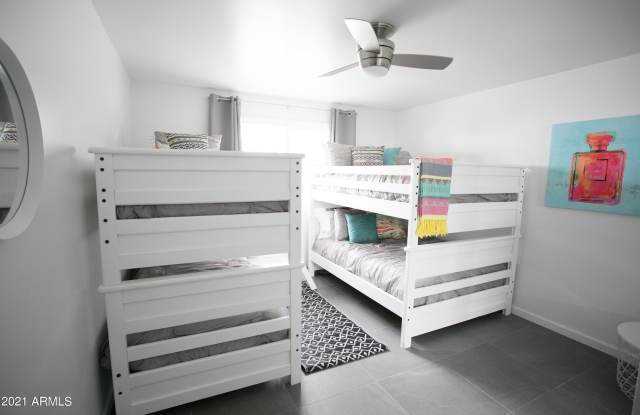 8614 E Monterey Way Gallery 4