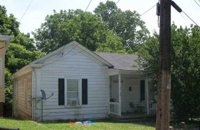 2 Bedroom 1 Bath Available to Rent for $725/Mo. photos photos