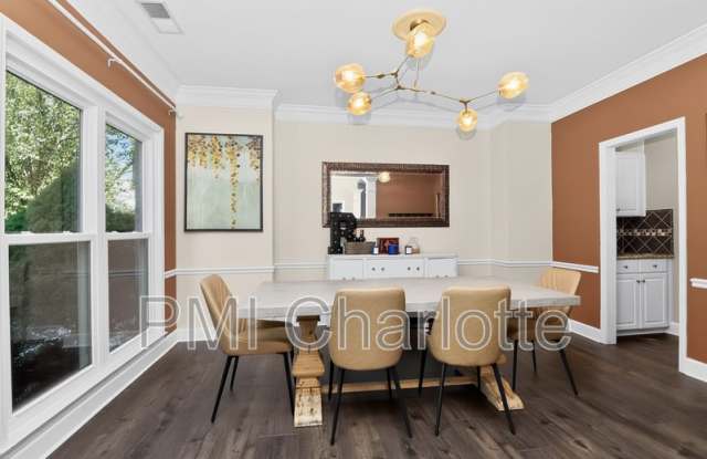 8437 Bridgestone Dr Gallery 4