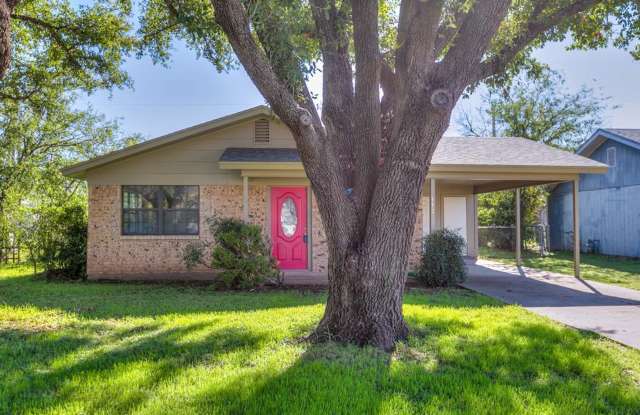 Now Available - 3 Bedroom Home Near Goodfellow AFB - 113 Maryland Street, San Angelo, TX 76905