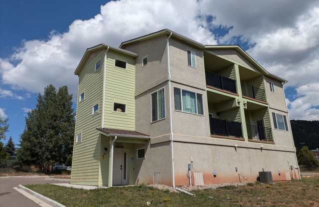 Great Location Woodland Park Townhome! photos photos
