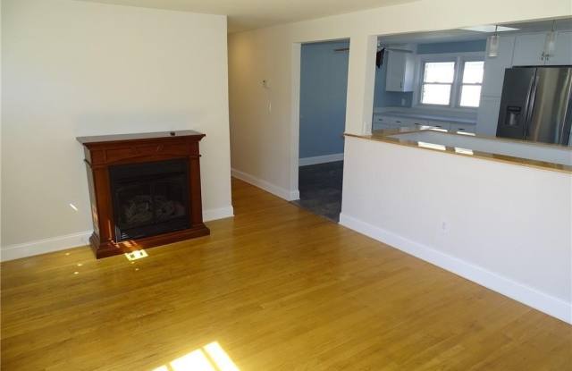 15 Bayshore Drive Gallery 4