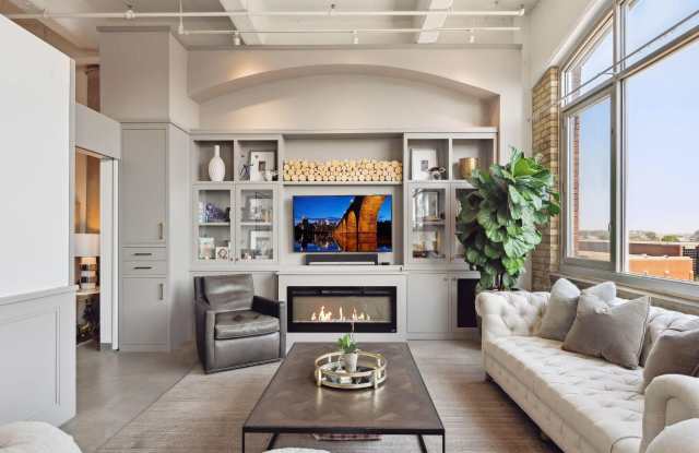 700 Washington Avenue N Gallery 3