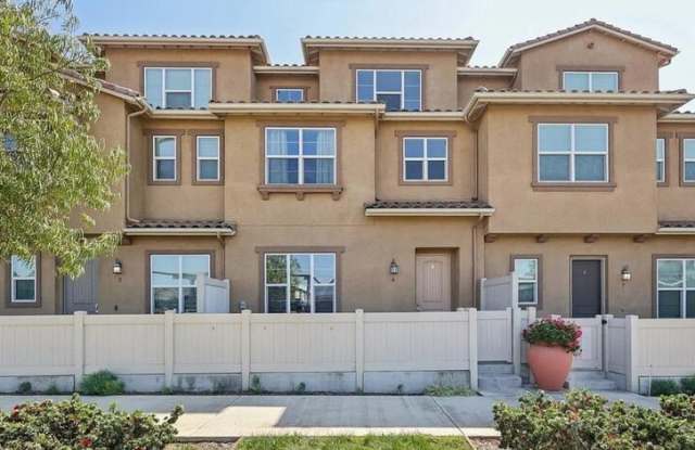 1330 Santa Liza Avenue photos photos