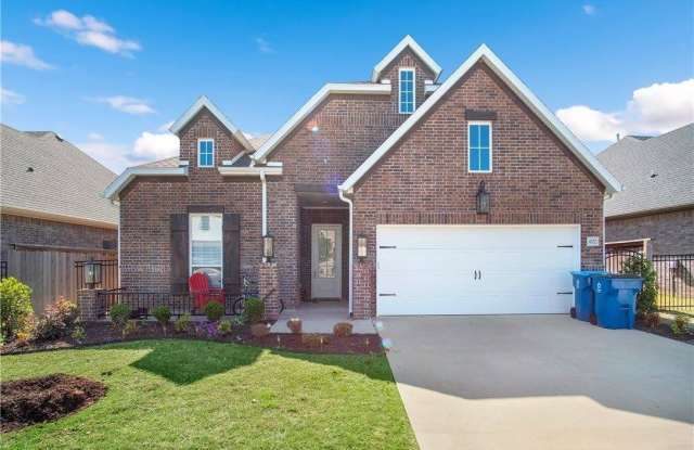 4702 SW Lilly Street - 4702 Southwest Lilly Street, Bentonville, AR 72713