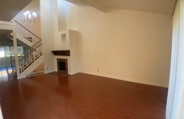 28223 Ridgepoint Court Gallery 2