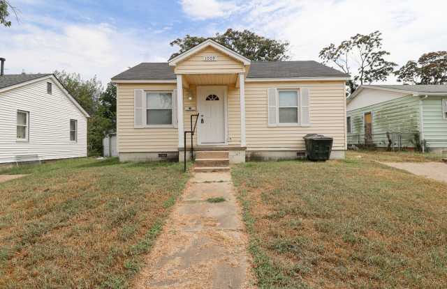 Newly remodeled 2 Bedroom 1 Bath photos photos