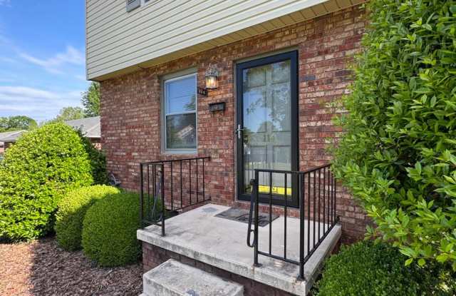 Spacious 2 Bed, 1.5 Bath Apartment in Prime Location photos photos