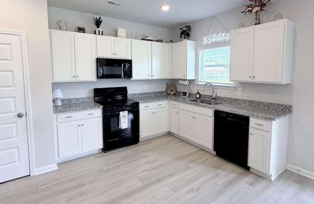 18834 Cottontail Lane Gallery 4