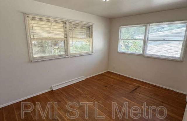 9319 Clarion Dr Gallery 3