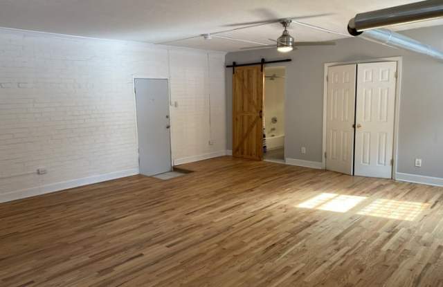 1376 Pearl Street Gallery 3