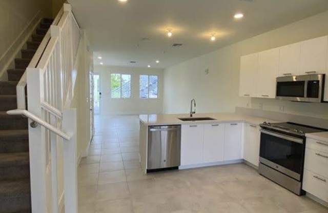 6425 Nw 103rd Pl Gallery 3