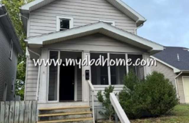 2005 Hillside Ave photos photos