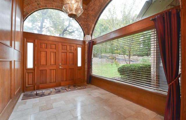 1364 Holland Hill Gallery 2