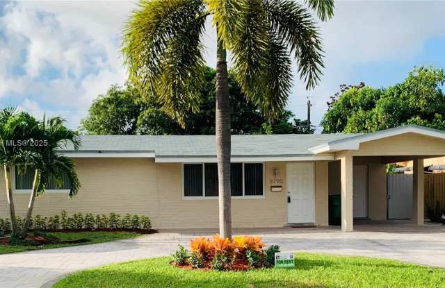 8790 NW 13th St photos photos