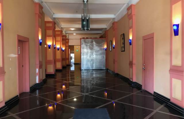 main1 Gallery 1