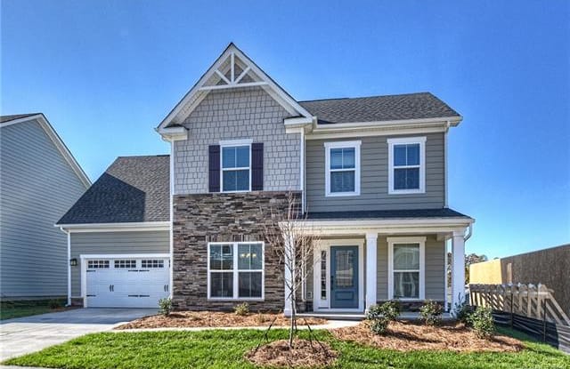 12620 Es Draper Drive - 12620 Es Draper Dr, Huntersville, NC 28078
