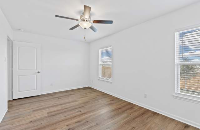 15230 Waterow View Gallery 4