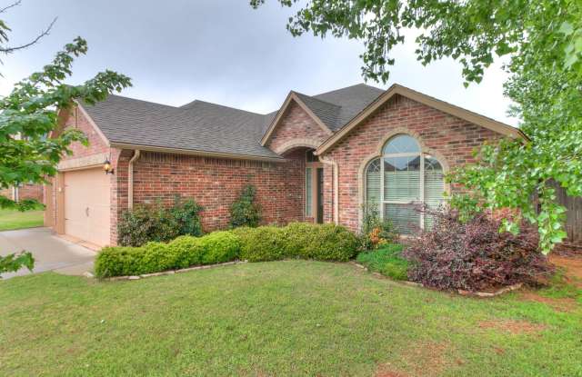 4 Bedrooms/3Car/Edmond Schools - Community Pool- Storm Shelter photos photos 4 Bedrooms/3Car/Edmond Schools - Community Pool- Storm Shelter photos photos