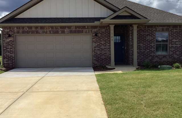 104 NE Granby Lane NE photos photos