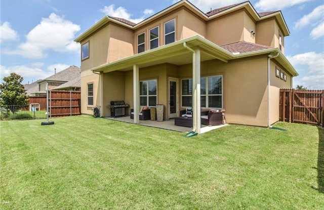 2397 Chenault Drive Gallery 3