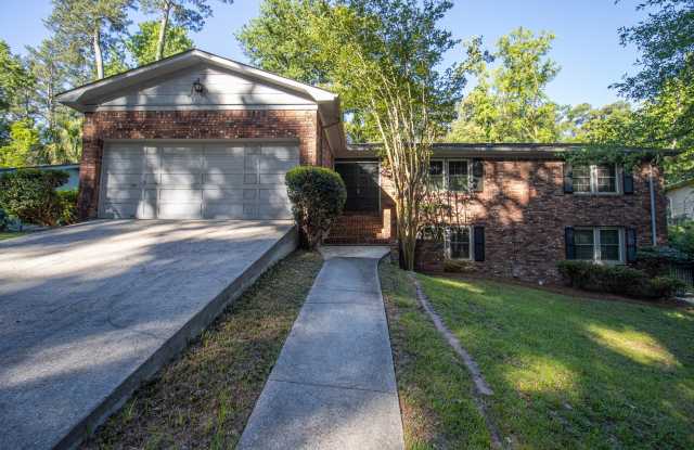 Renovated 5BR Home Minutes from Downtown Columbia | Two Full Kitchens + Fenced Yard ~ Available May 2026! photos photos