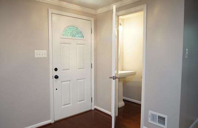 15 HIGHSTREAM COURT Gallery 2