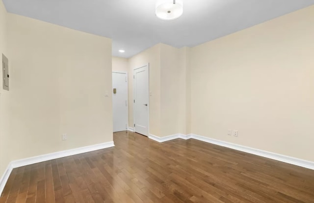 347 E 58th St - 347 East 58th Street, New York City, NY 10022