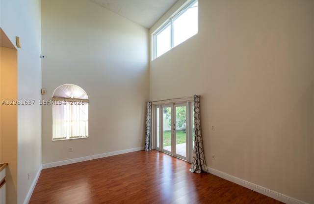 19144 NW 13th St Gallery 3