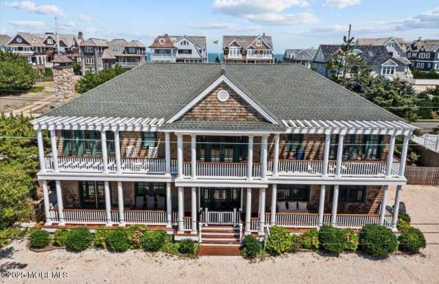 1043 Barnegat Lane Gallery 1