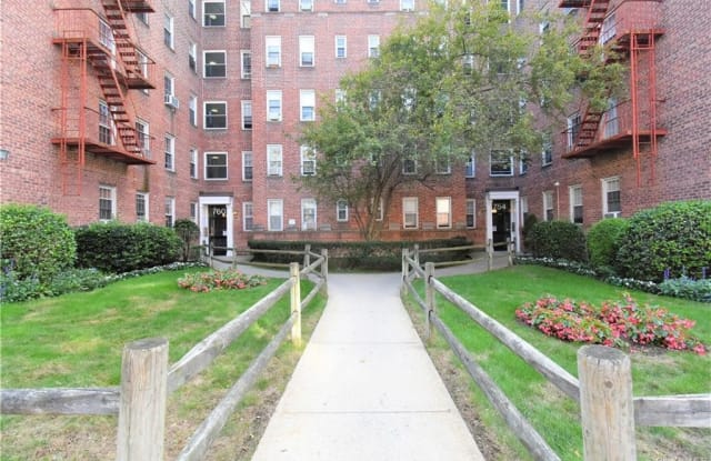 754 Bronx River Road - 754 Bronx River Road, Yonkers, NY 10708