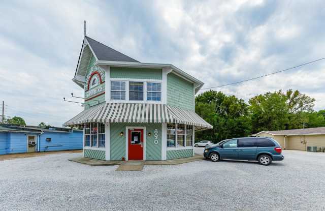 890 East Cherry Gallery 2