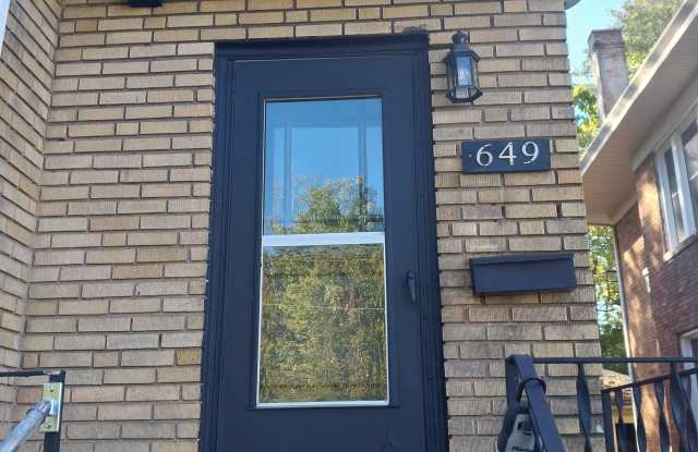 649 Glenwood Ave Gallery 2