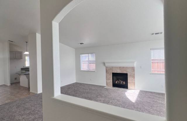 Available Now - Newly Updated Home Gallery 4