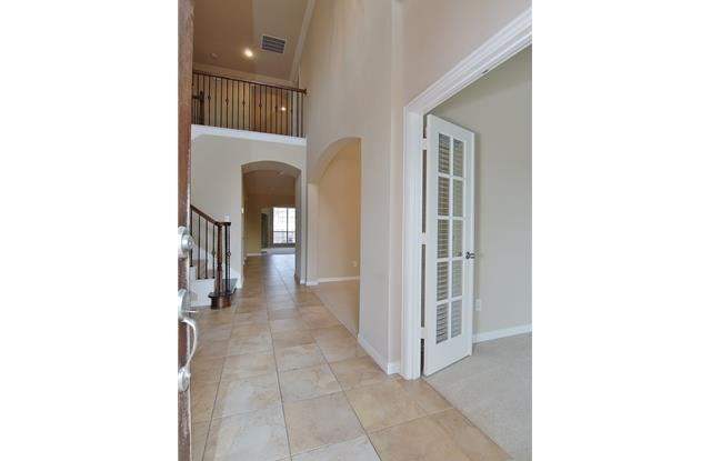 6072 Wallis Drive Gallery 3