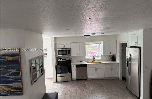 19640 Lenaire Dr Gallery 4