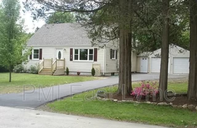 39 Virginia Rd - 39 Virginia Road, New London County, CT 06370