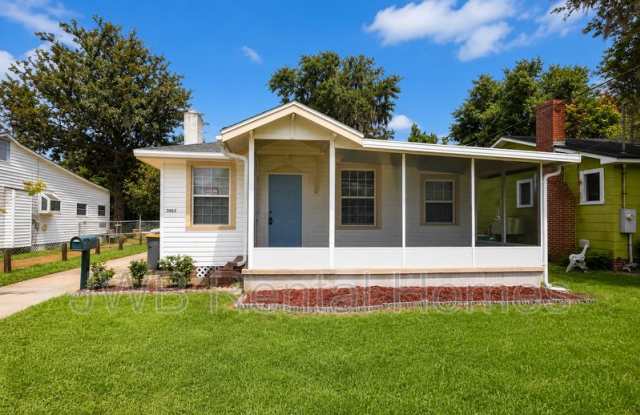 2065 Camden Ave photos photos