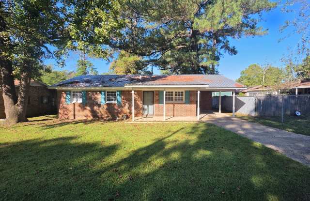 Great House in West Tuscaloosa Gallery 1